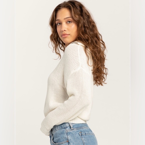 Ambiance Sweaters - Ambiance Apparel White Knit Sweater - Size S winter wear